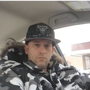 Meet your Posher, Russell